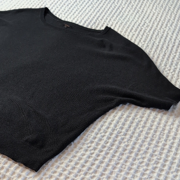 Quince Black Knit Sweater - Picture 6 of 9